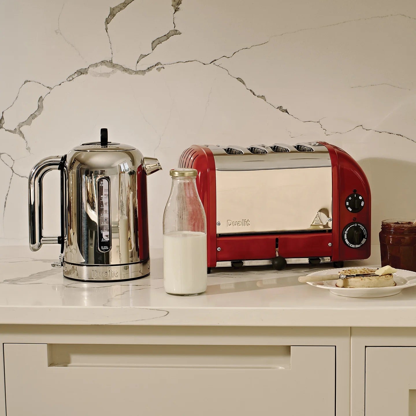 Dualit 4 Slice NewGen Classic Toaster, Red