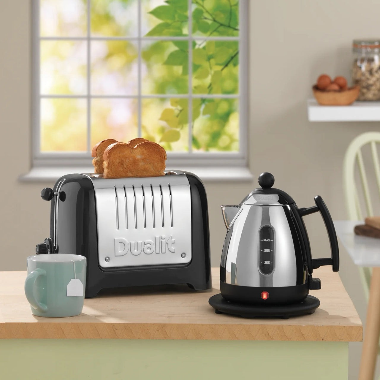 Dualit 1L Mini Jug Kettle, Black