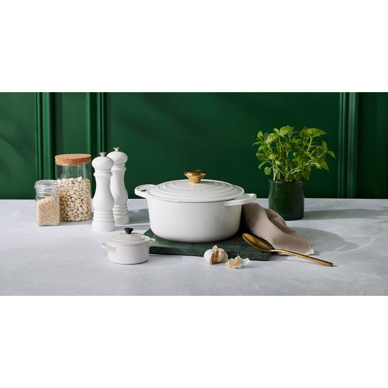 Le Creuset Round Casserole Cast Iron 24 cm/4.2 l, White