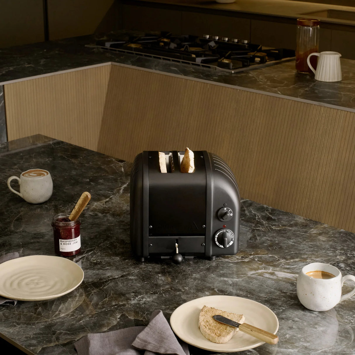 Dualit 2-viilu röster, NewGen Classic, Stealth Black